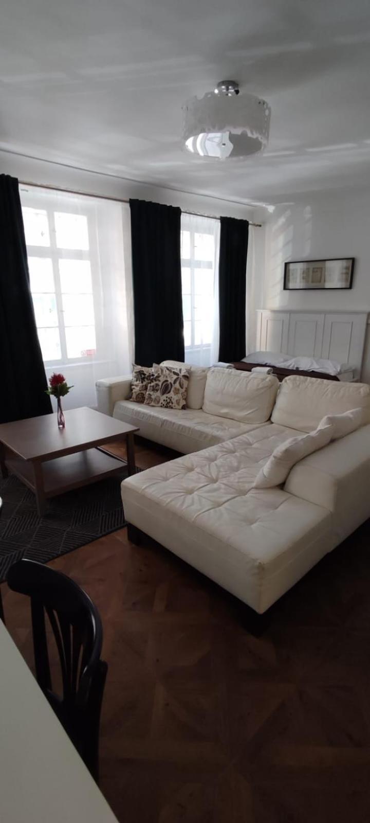 U Obecniho Dvora - Old Town Apartment 프라하 외부 사진